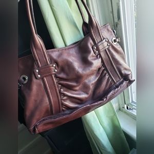 Beautiful brown leather b. Makowsky shoulder bag